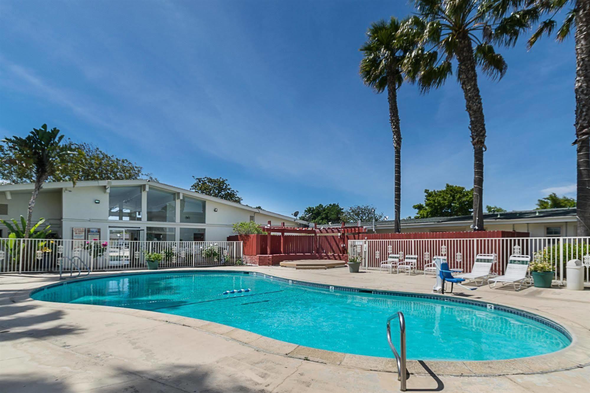 Motel 6-Santa Maria, Ca - South Екстериор снимка